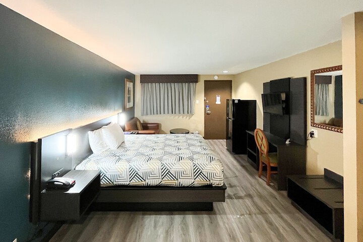 Room 40 of 43