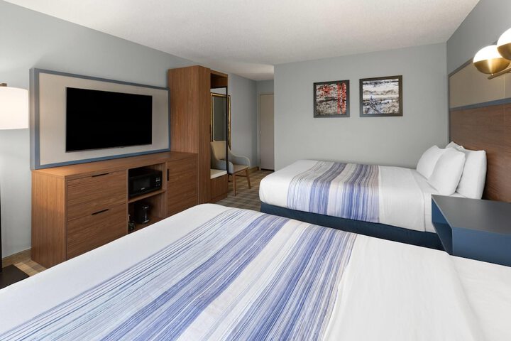 AmericInn by Wyndham Chippewa Falls