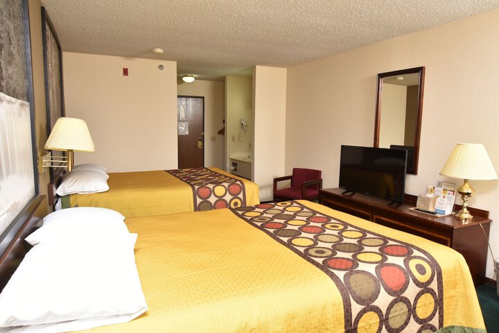 Room 42 of 47