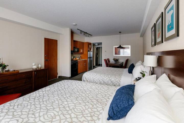Room 9 of 35