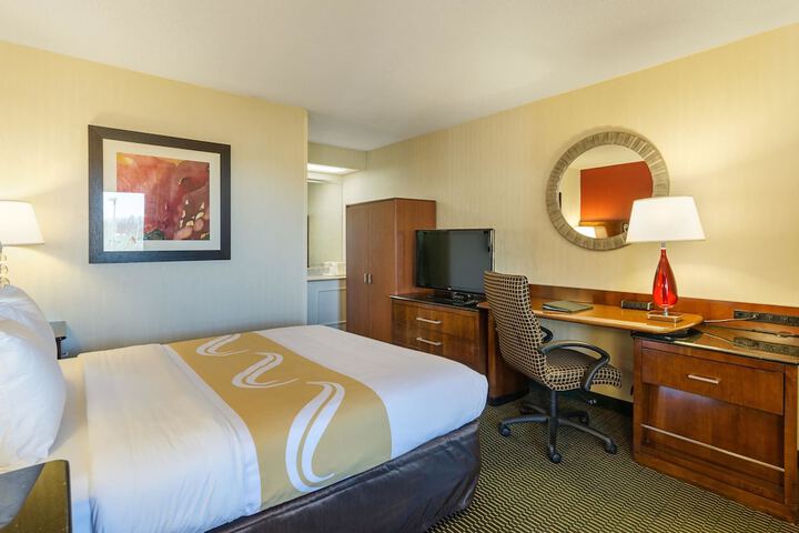 Room 21 of 38