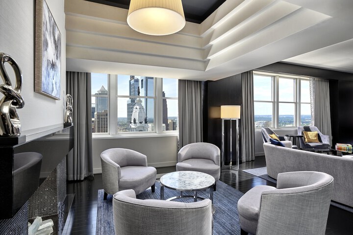 Loews Philadelphia Hotel