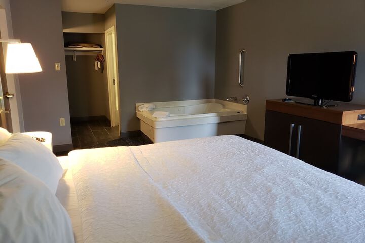 Room 44 of 169