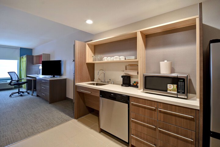 Home2 Suites by Hilton Eau Claire South