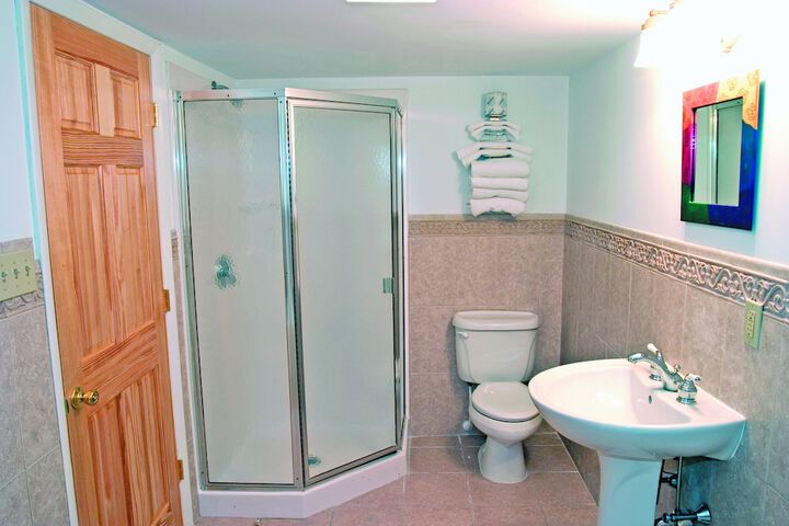 Room 32 of 42