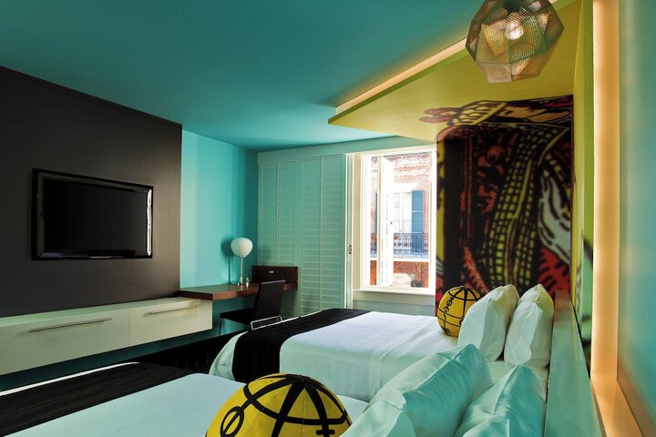 Room 23 of 100