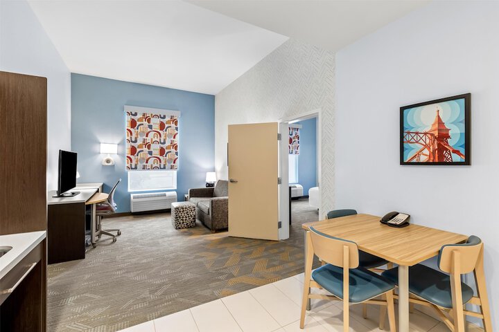 Home2 Suites by Hilton Youngstown West / Austintown