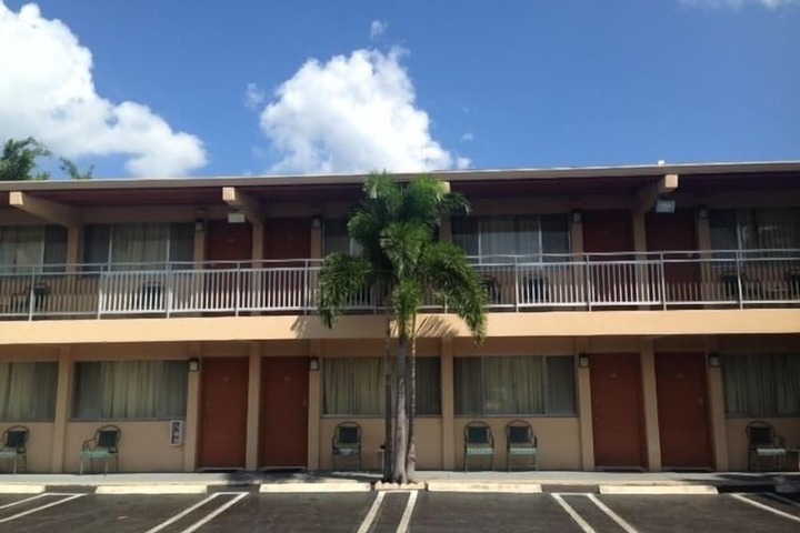 Property Grounds 20 of 24