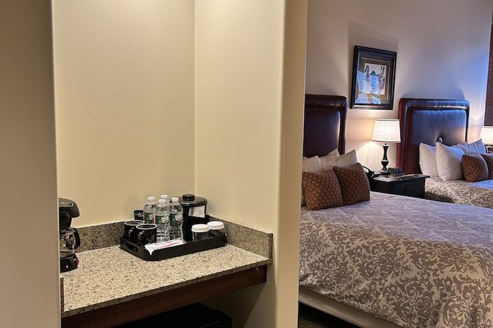 Room 75 of 128