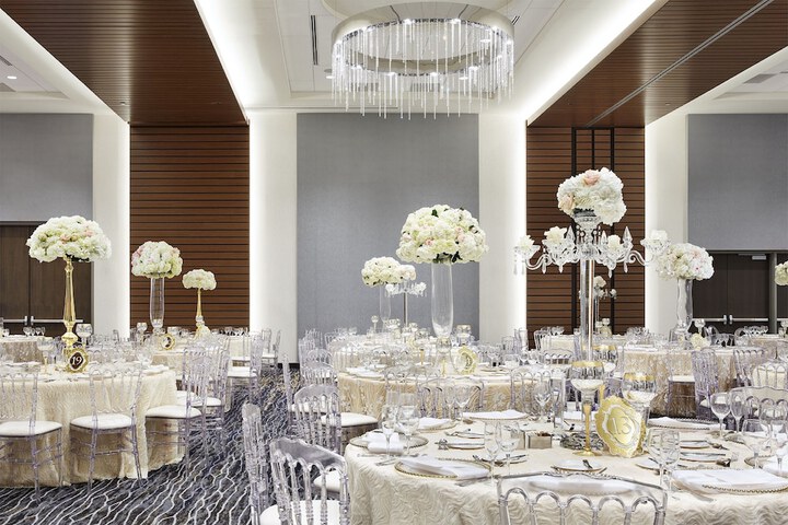 Ballroom/Hall 76 of 80