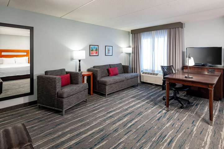 Room 14 of 36