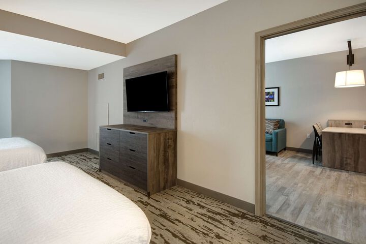 Room 45 of 66
