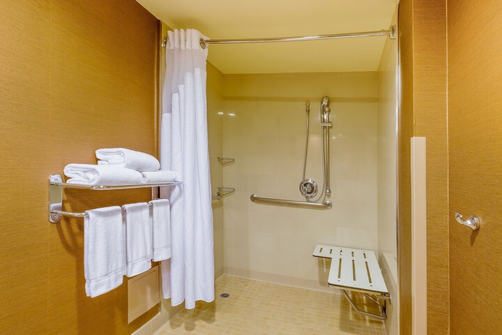 Room 16 of 41