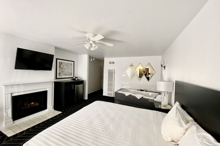 Room 15 of 72