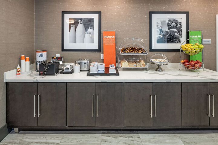 Breakfast/Coffee Service 55 of 61