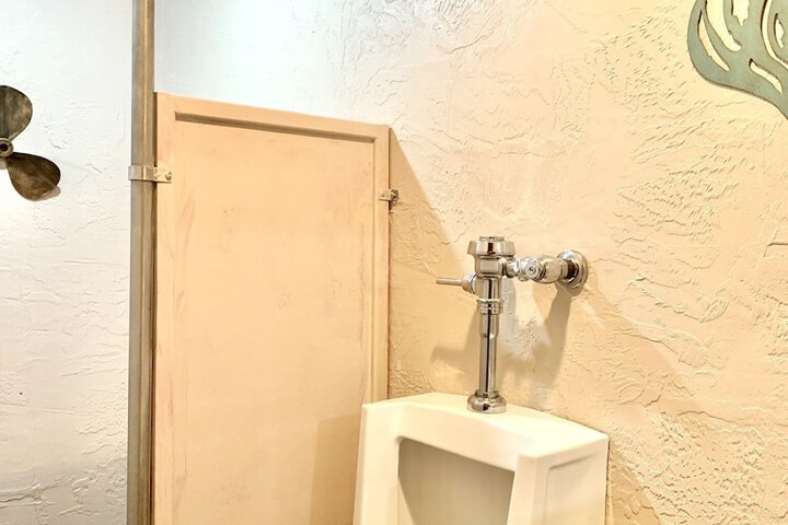 Room 104 of 135