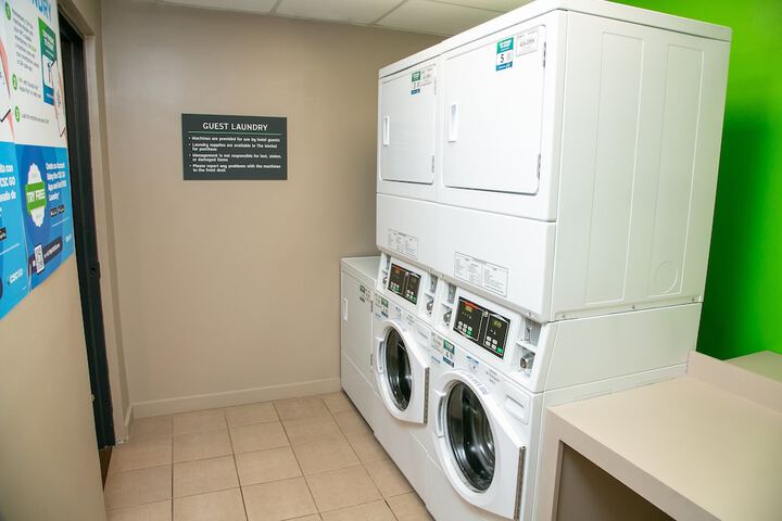 Holiday Inn Metairie New Orleans by IHG