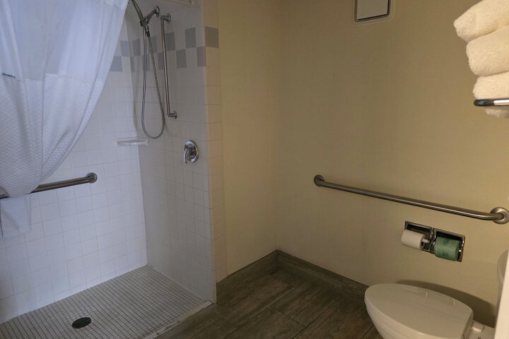 Baymont by Wyndham Janesville