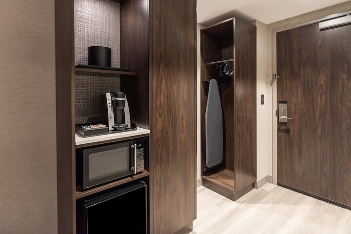 Room 21 of 45