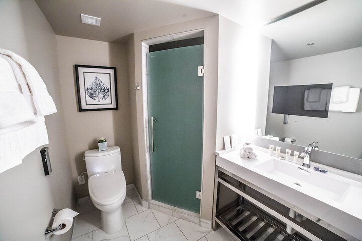 Room 9 of 27