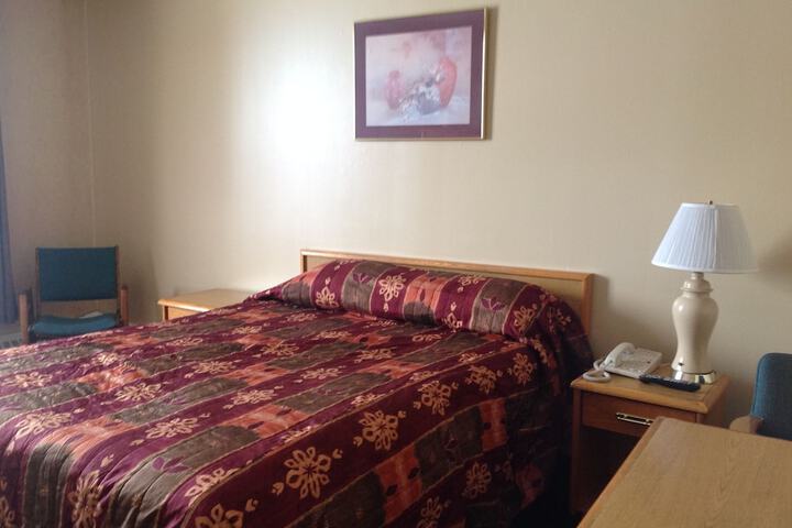 Room 9 of 15