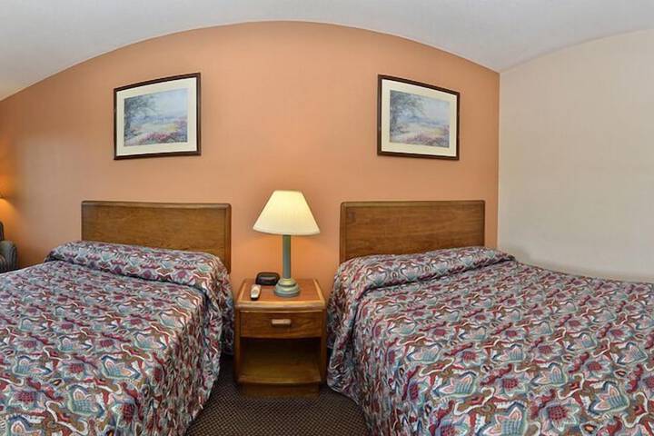 Econo Lodge Sharon - Foxborough