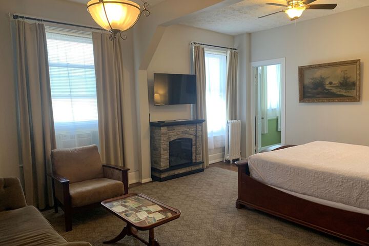 The Naples Hotel