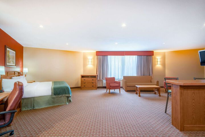 Room 18 of 29