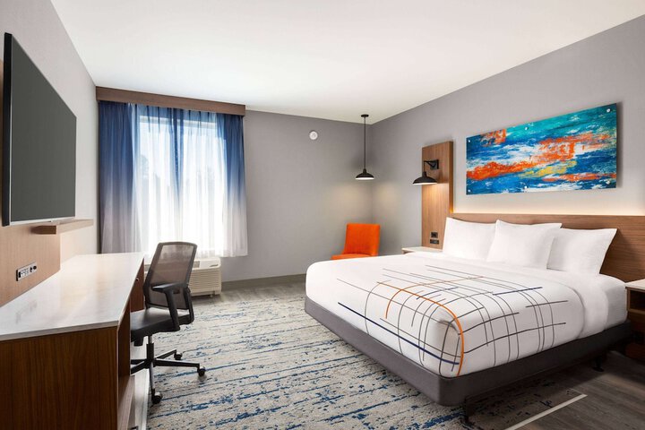 Room 26 of 42