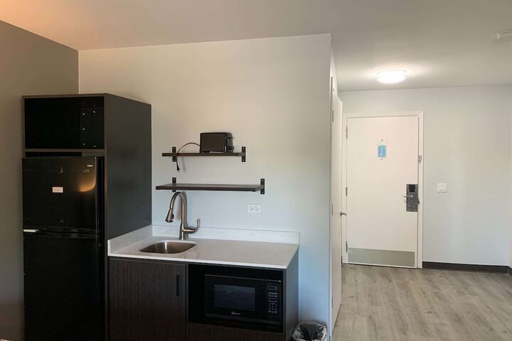 Room 10 of 19