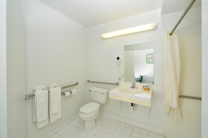 Room 17 of 22