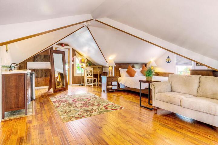 Key West Harbor Inn - Adults Only