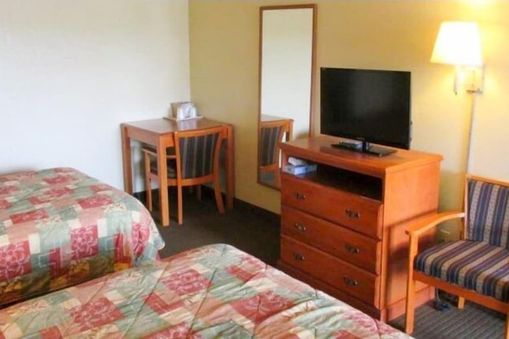Room 17 of 31