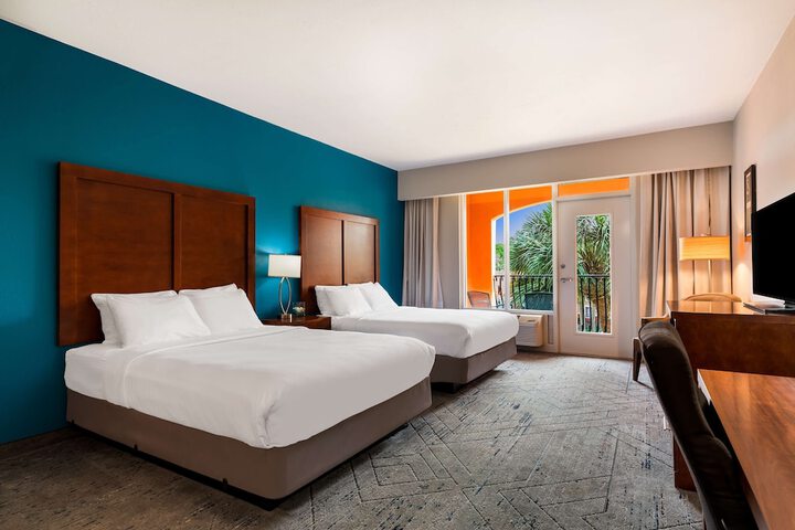 Room 20 of 37