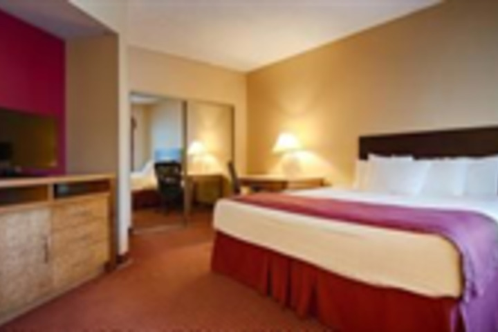 BEST WESTERN SYRACUSE AIRPORT INN