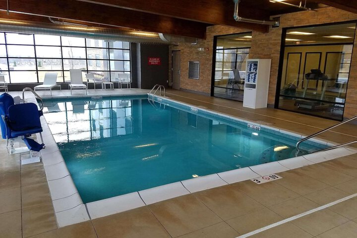 Pool 4 of 23