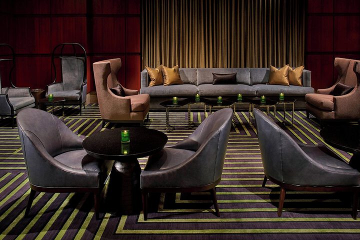 Lounge 62 of 79