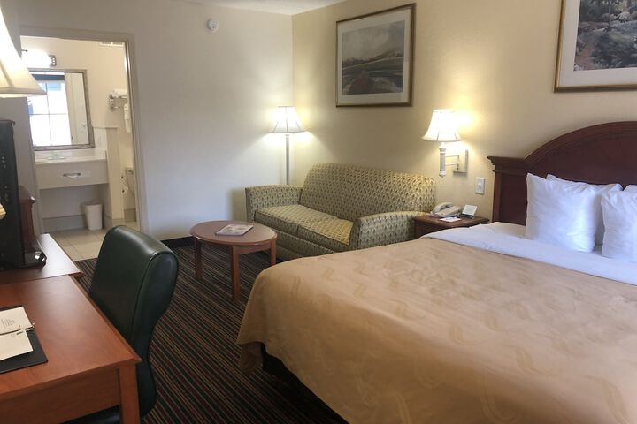 Room 14 of 22
