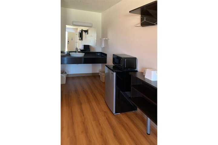 Room 8 of 22