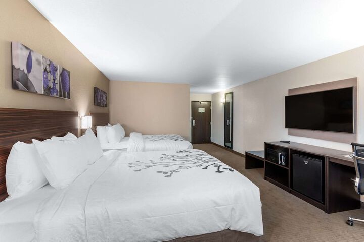 Room 16 of 35