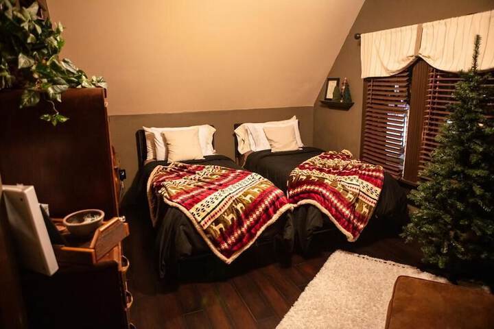 Room 20 of 33