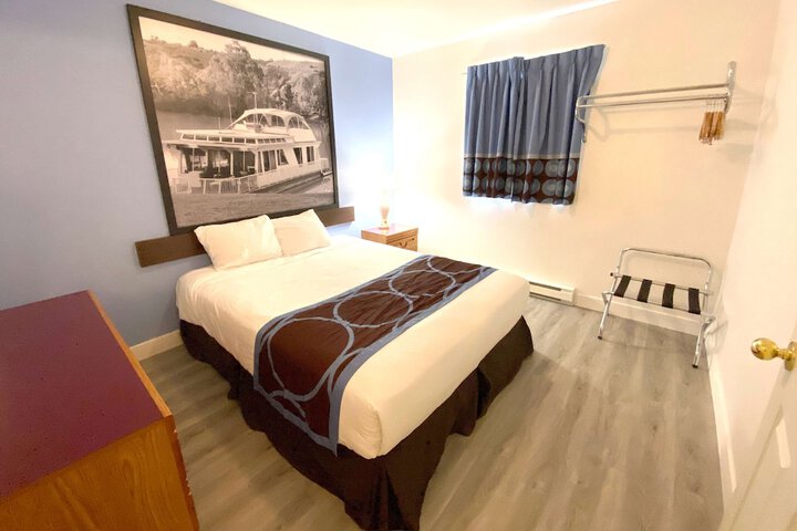 Room 28 of 37