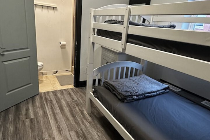 Room 19 of 39