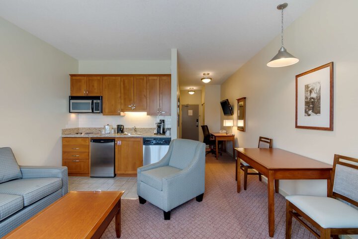Room 30 of 43