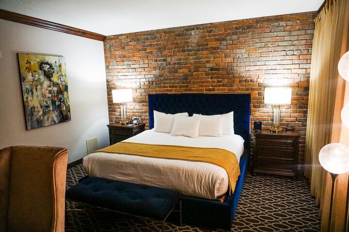 Des Lux Hotel