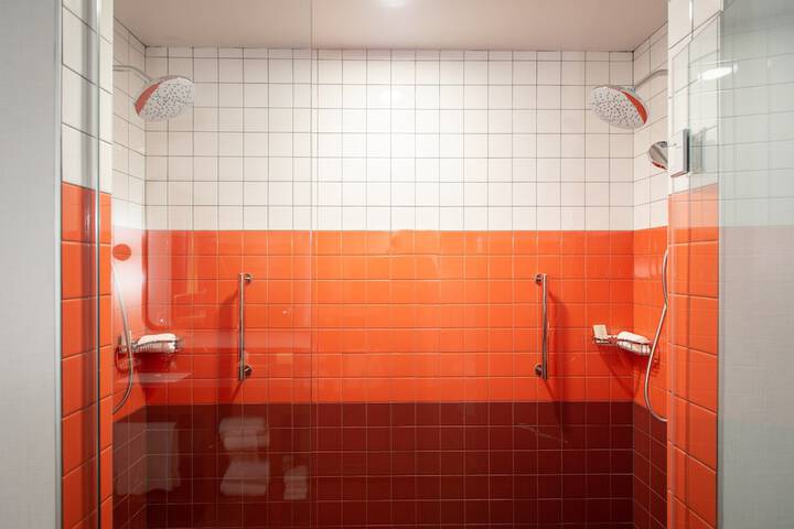 Room 41 of 78