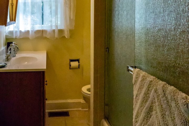 Room 40 of 79