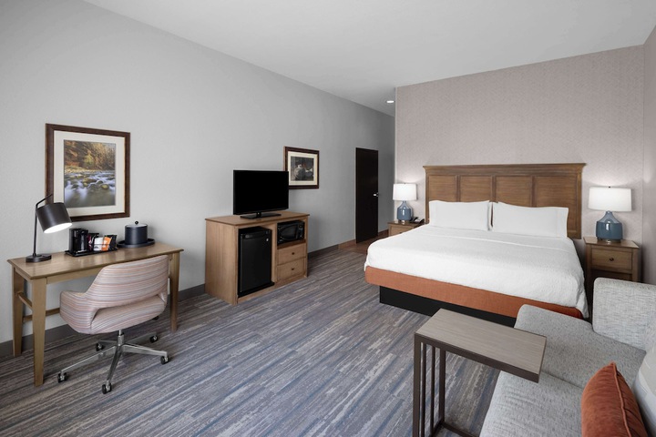Room 11 of 35