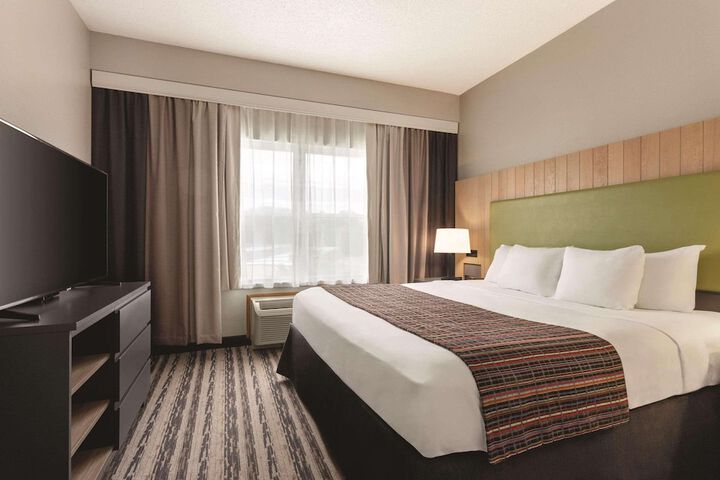 Room 20 of 33