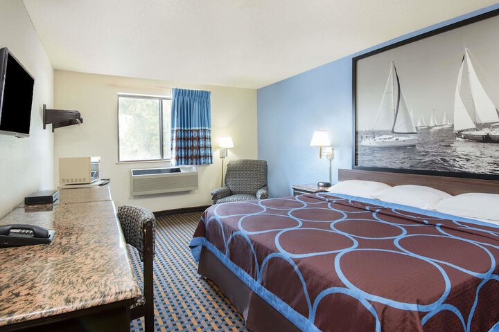 Room 20 of 26